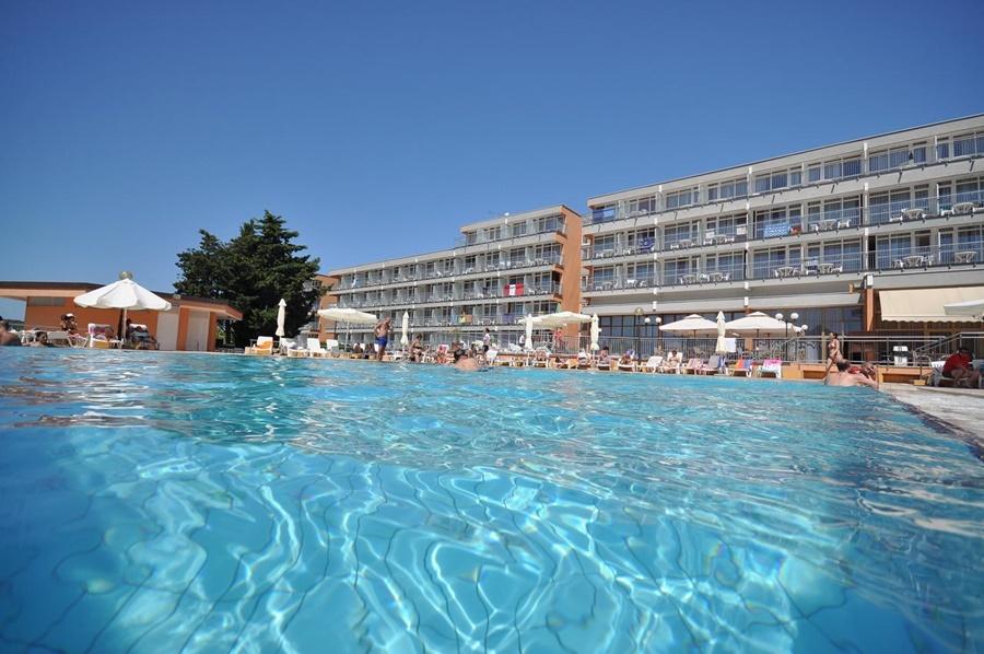 Arena Hotel Holiday Medulin Dış mekan fotoğraf