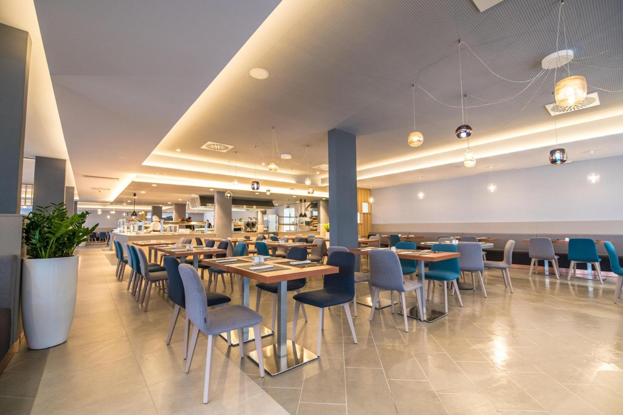Arena Hotel Holiday Medulin Dış mekan fotoğraf