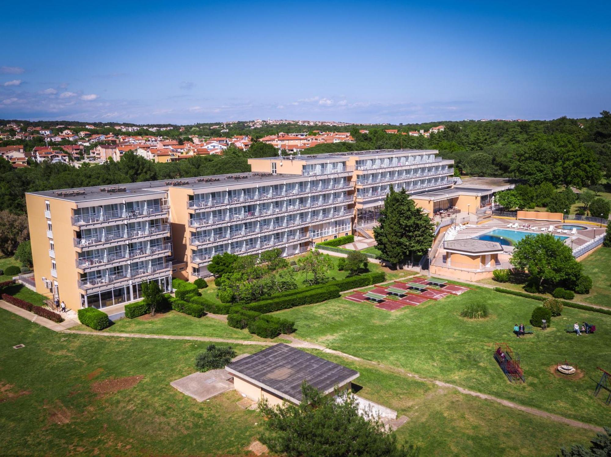 Arena Hotel Holiday Medulin Dış mekan fotoğraf