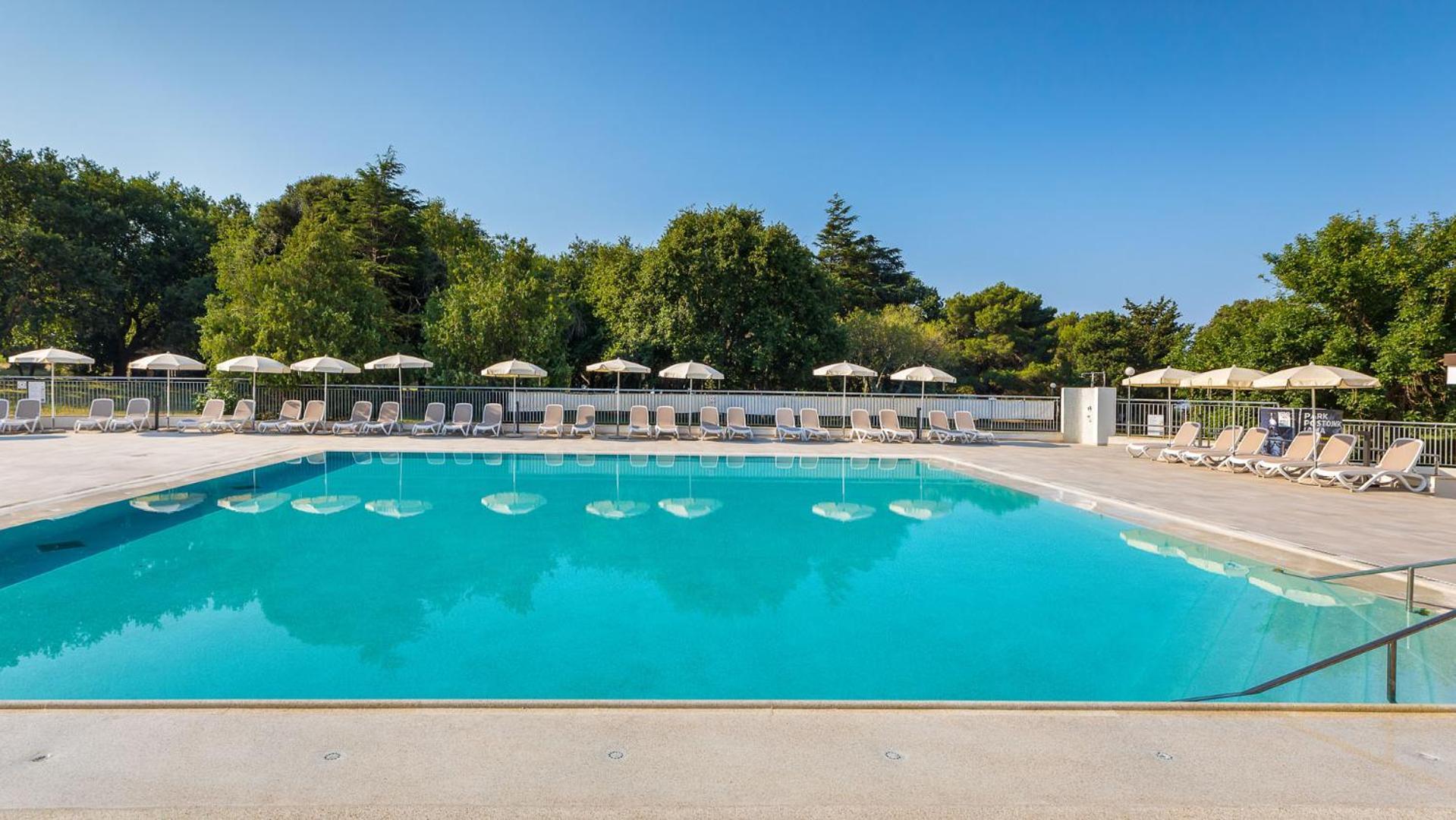 Arena Hotel Holiday Medulin Dış mekan fotoğraf