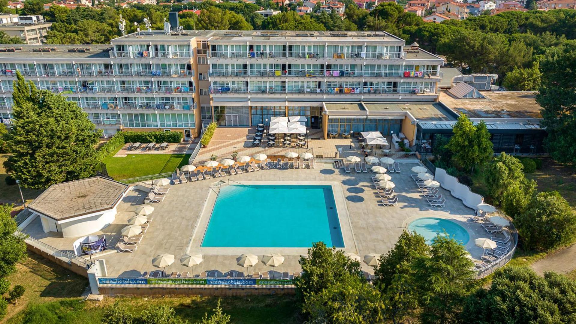 Arena Hotel Holiday Medulin Dış mekan fotoğraf